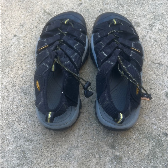 KEEN Newport H2 Men\'s Black Waterproof Sandals Size 10 main image 5